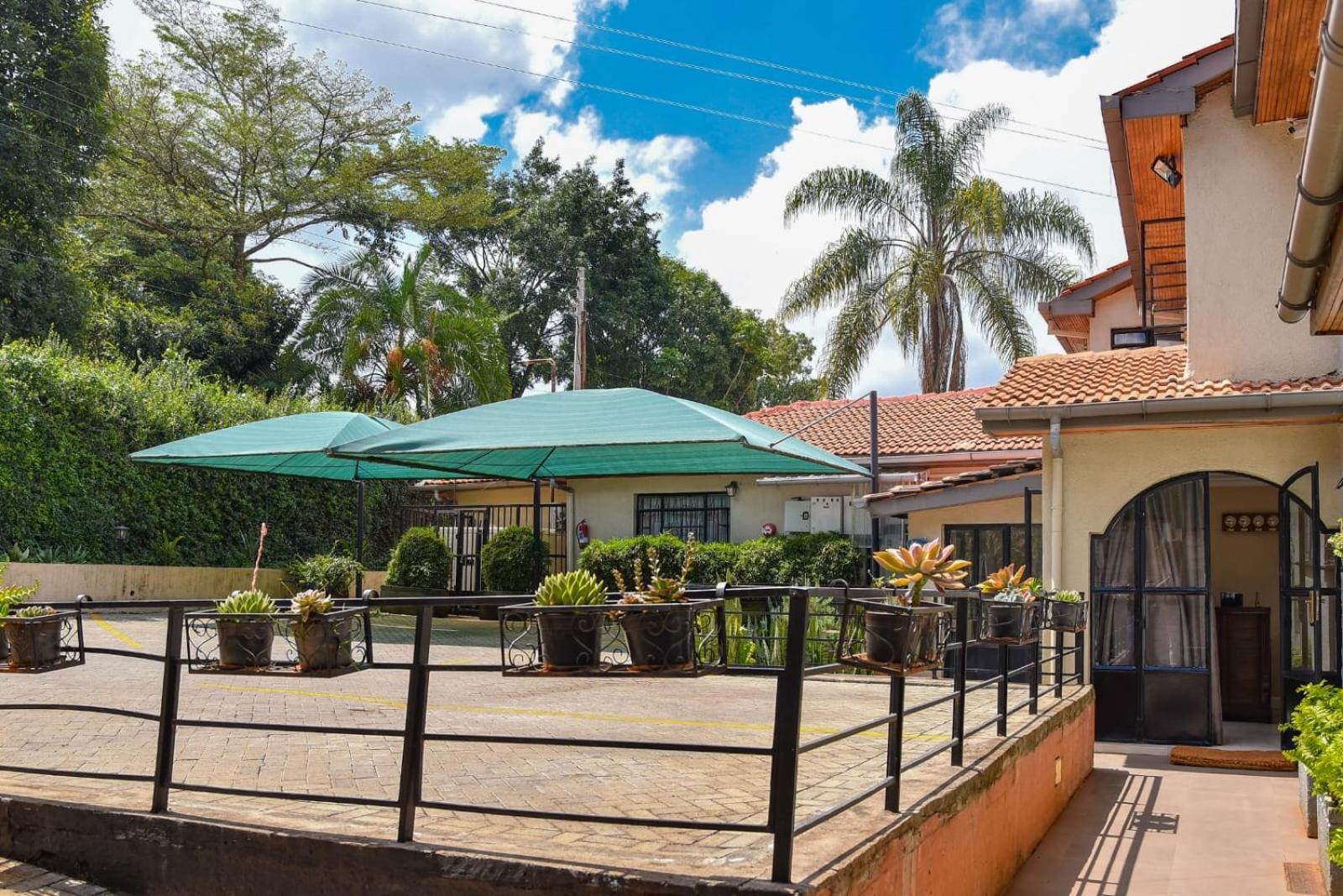 Cozy Stead Hotel Nairobi Ngoại thất bức ảnh