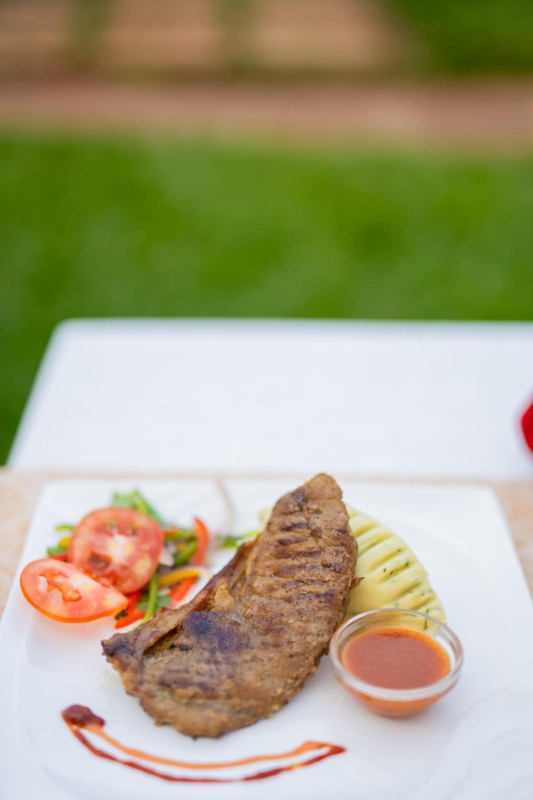 Cozy Stead Hotel Nairobi Ngoại thất bức ảnh